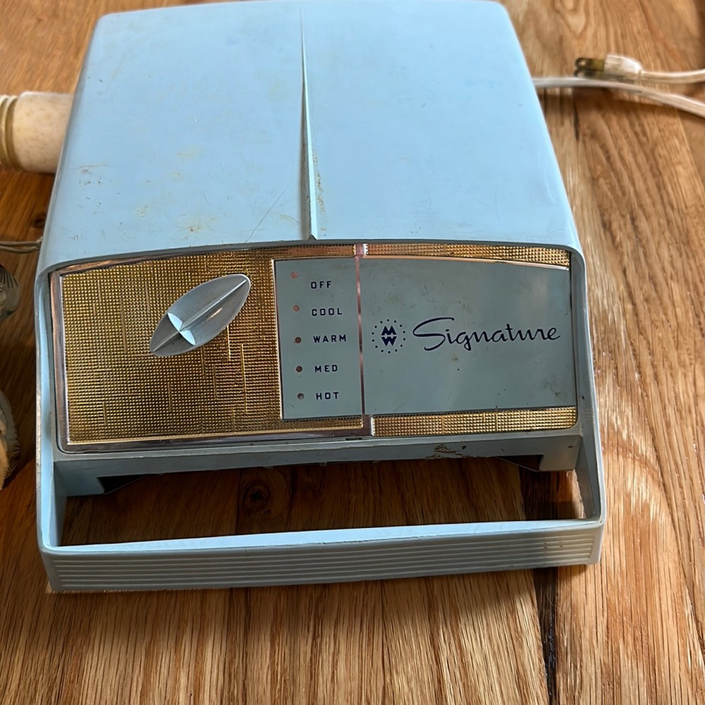 Vintage Signature Hair Dryer
